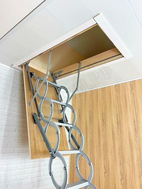 Чердачная лестница Fakro LST Lite 600*1000*3000 Чердачная лестница Fakro LST Lite 600*1000*3000