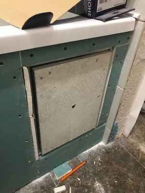 Люк под плитку Нажимной Секрет-Лайт 300*850 Люк под плитку Нажимной Секрет-Лайт 300*850